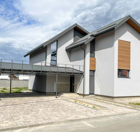 Photo 1. House, for sale. Novi Petrivtsi