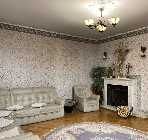 Foto 1. Casa, en venta. Odesa