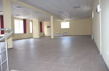 Foto Comercial, para alquilar. Odesa Суворовский