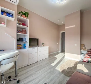 Фото 2. Двокімнатна квартира, продаж. Нові Петрівці