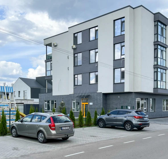 Фото 1. Двокімнатна квартира, продаж. Нові Петрівці