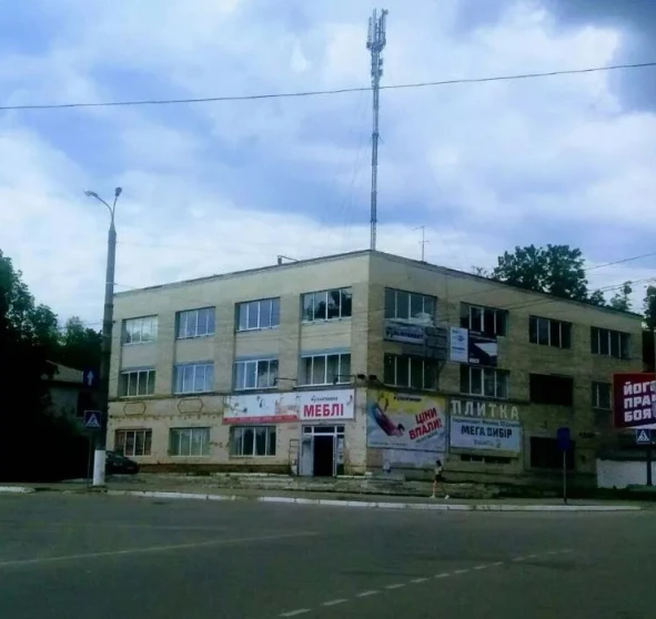 Фото 1. Комерційна, продаж. Славута