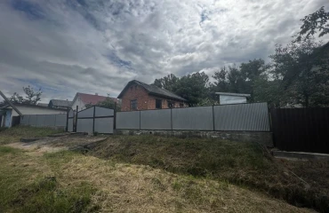 Photo Lot, for sale. Zastavna