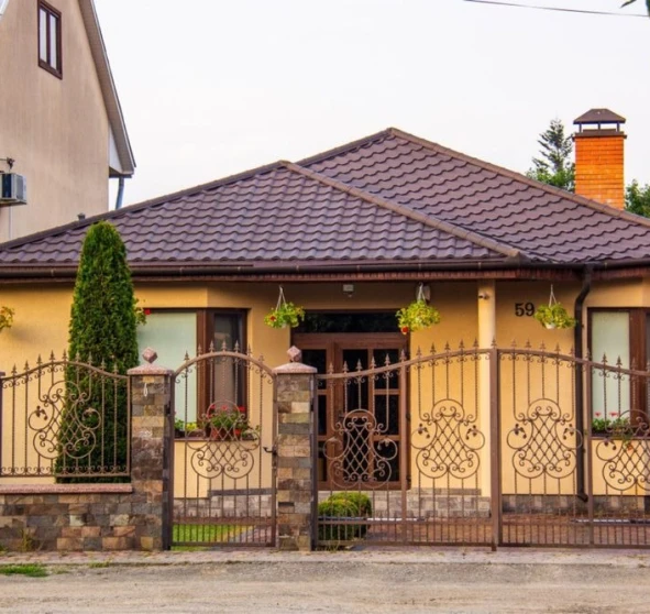 Photo 1. House, for sale. Uzhhorod