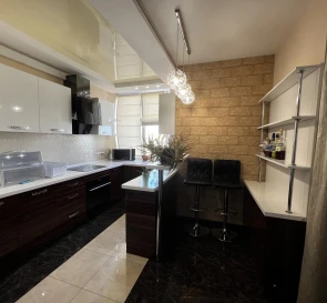 Foto 3. Tres Ambientes piso, en venta. Vyshneve