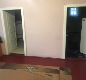 Foto 2. Casa, en venta. Bushtyno