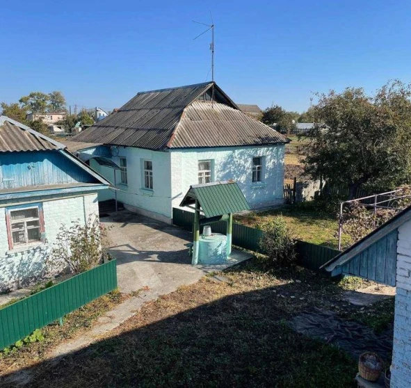 Foto 1. Casa, en venta. Kuchakiv