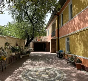 Fotografie 3. Casă, de vânzare. Chernivtsi