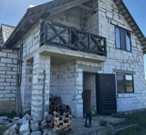 Фото 2. Будинок, продаж. Рови
