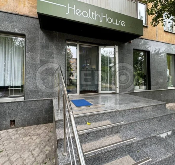 Фото 1. Коммерческая, продажа. Кривой Рог Металургійний