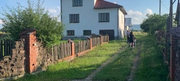 Photo 1. House, for sale. Huziiv