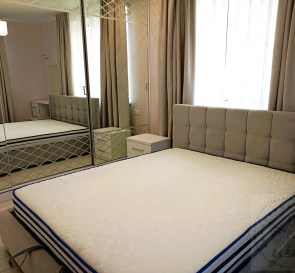 Фото 5. Двокімнатна квартира, продаж. Київ Святошинский, Академмістечко