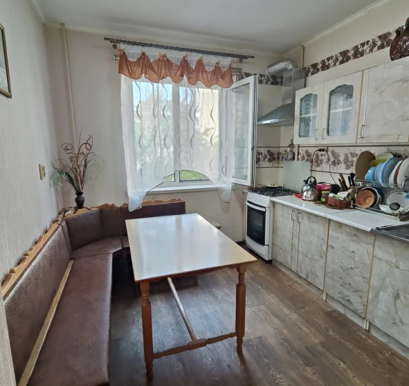 Фото 1. Трикімнатна квартира, продаж. Київ Днепровский