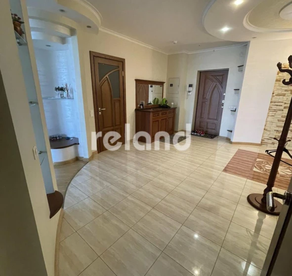 Foto 1. Cuatro Ambientes piso, para alquilar. Kyiv Печерский