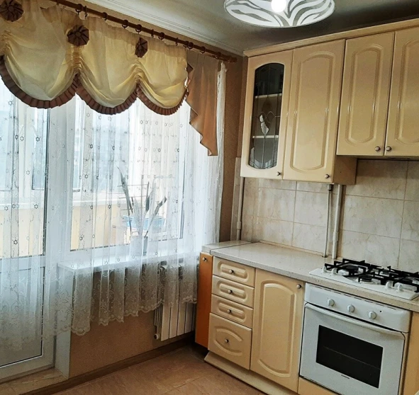 Fotografie 1. Garsonieră apartament, de închiriat. Kyiv Оболонский район, Obolon