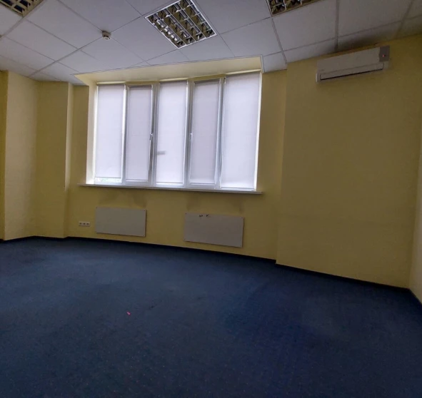 Foto 1. Comercial, para alquilar. Kyiv Голосеевский район, Holosiivska