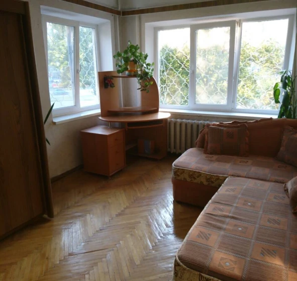 Фото 1. Двухкомнатная квартира, продажа. Киев Деснянский район, Черниговская