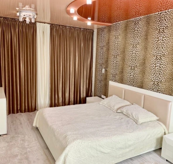 Фото 1. Трехкомнатная квартира, продажа. Киев Дарницкий район, Позняки
