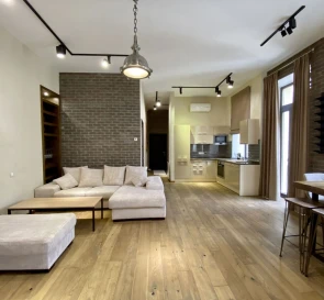 Foto 3. Dos Ambientes piso, para alquilar. Kyiv Шевченковский район, Ploshcha Ukrains'kykh Heroiv