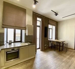 Foto 4. Dos Ambientes piso, para alquilar. Kyiv Шевченковский район, Ploshcha Ukrains'kykh Heroiv