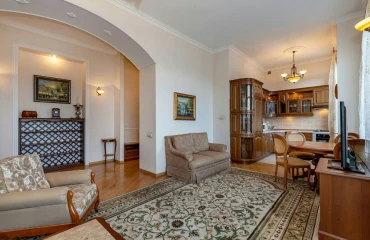 Photo Three-Room flat, to rent. Kyiv Шевченковский район, Maidan Nezalezhnosti