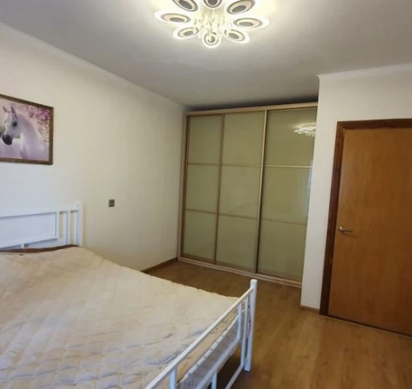 Фото 1. Трехкомнатная квартира, продажа. Киев Дарницкий район, Позняки