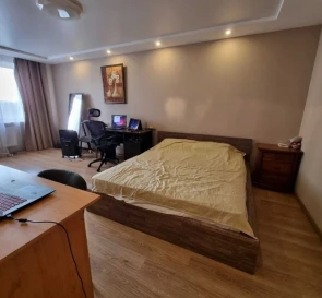 Фото 5. Двухкомнатная квартира, продажа. Киев Дарницкий район, Красный хутор