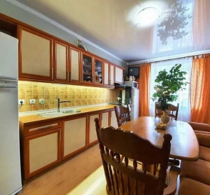 Фото 3. Трехкомнатная квартира, продажа. Киев Дарницкий район, Позняки