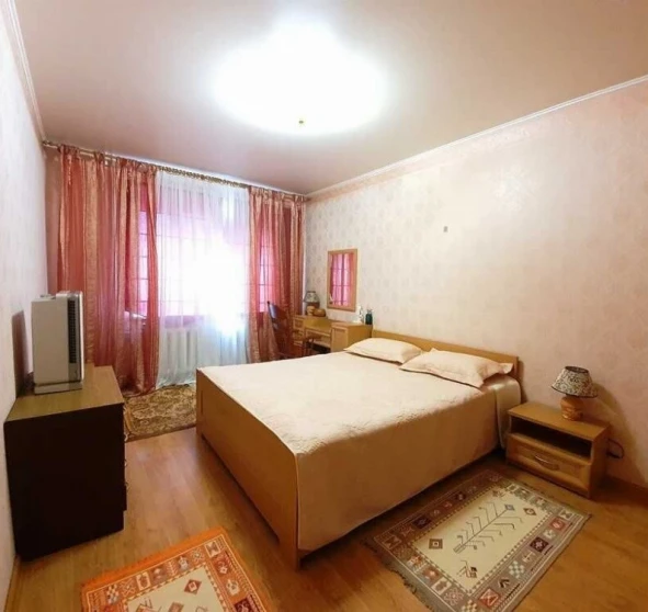 Фото 1. Трехкомнатная квартира, продажа. Киев Дарницкий район, Позняки