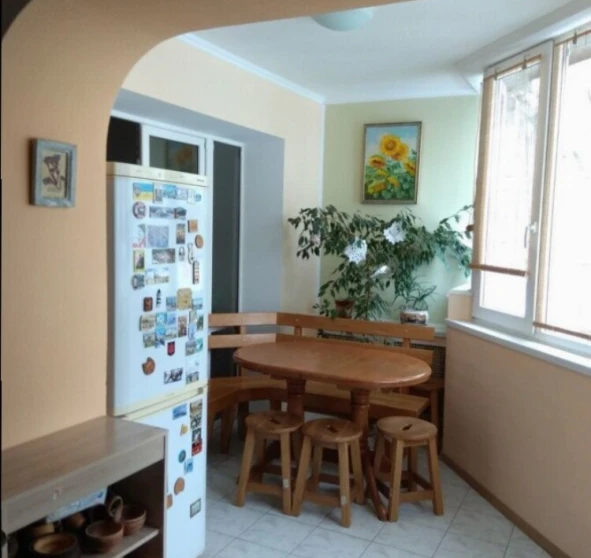 Фото 1. Четырехкомнатная квартира, продажа. Киев Дарницкий район, Позняки