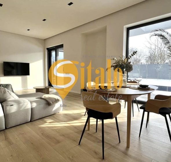 Foto 1. Casa, en venta. Kyiv Дарницкий