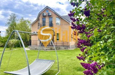 Photo House, for sale. Hnidyn
