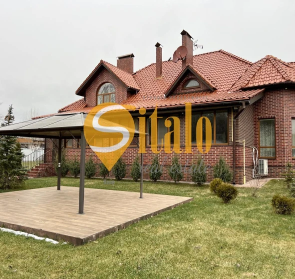 Foto 1. Casa, en venta. Kyiv Голосеевский