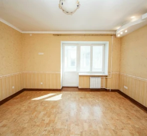 Фото 3. Четырехкомнатная квартира, продажа. Киев Подольский, Контрактовая площадь