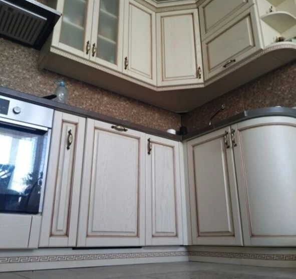 Foto 1. Tres Ambientes piso, en venta. Poltava Подольский