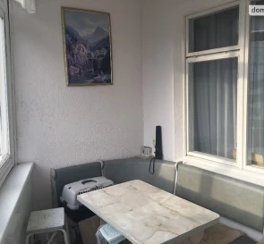 Foto 3. Tres Ambientes piso, en venta. Poltava Шевченковский (Октябрьский)