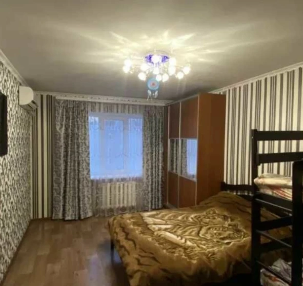 Фото 1. Однокімнатна квартира, продаж. Полтава Шевченковский (Октябрьский)
