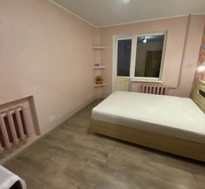 Foto 3. Tres Ambientes piso, en venta. Poltava Шевченковский (Октябрьский)