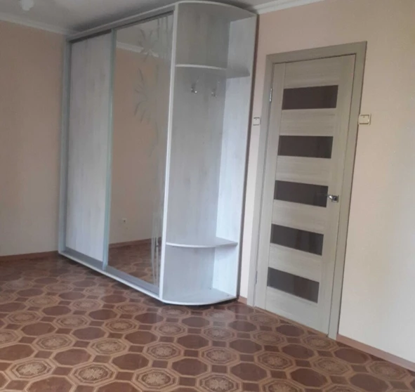 Zdjęcie 1. Kawalerka mieszkanie, na sprzedaż. Poltava Киевский