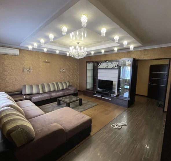 Photo 1. Three-Room flat, for sale. Poltava Шевченковский (Октябрьский)