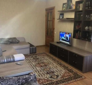 Foto 2. Tres Ambientes piso, en venta. Poltava Шевченковский (Октябрьский)