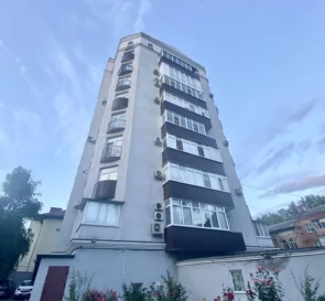 Zdjęcie 2. Czteropokojowe mieszkanie, na sprzedaż. Poltava Шевченковский (Октябрьский)