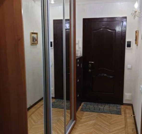 Фото 1. Трикімнатна квартира, продаж. Полтава Шевченковский (Октябрьский)