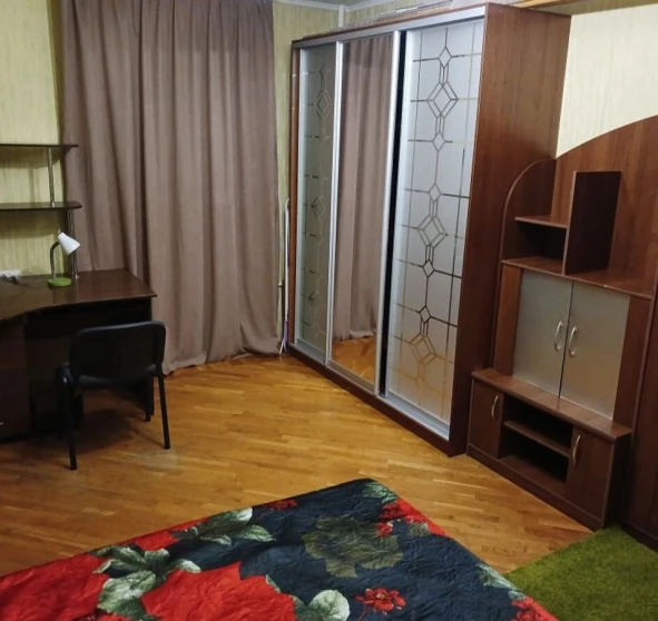 Zdjęcie 1. Trzypokojowe mieszkanie, na sprzedaż. Poltava Шевченковский (Октябрьский)