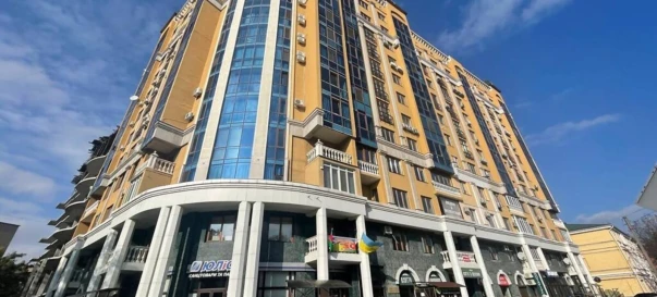Foto 1. Cuatro Ambientes piso, en venta. Poltava Шевченковский (Октябрьский)