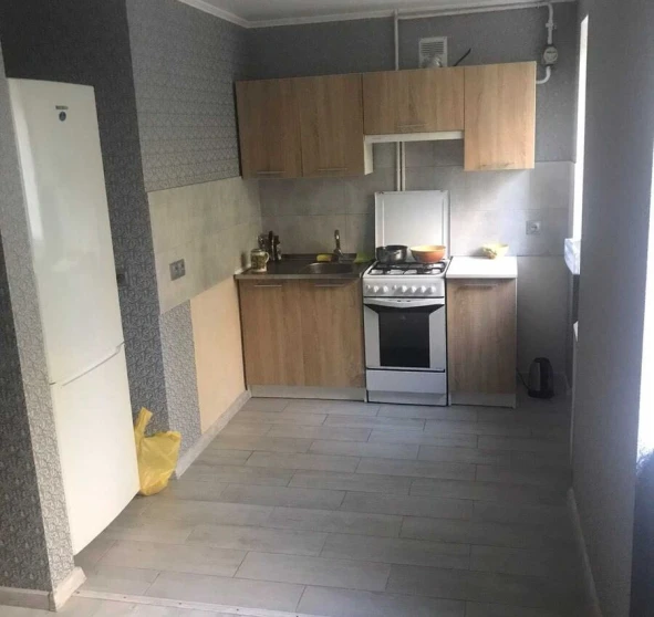 Foto 1. Tres Ambientes piso, en venta. Poltava