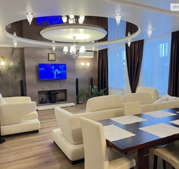 Фото 1. Четырехкомнатная квартира, продаж. Полтава