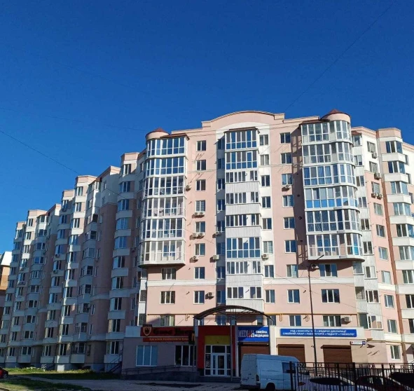 Photo 1. Three-Room flat, for sale. Poltava Подольский