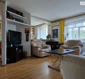 Photo 2. Three-Room flat, for sale. Poltava Шевченковский (Октябрьский)