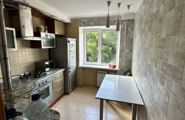 Photo Three-Room flat, for sale. Poltava Шевченковский (Октябрьский)